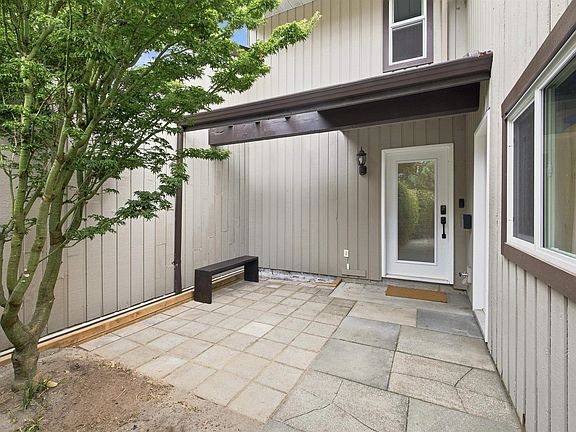 5th image of 4860 207th St #6