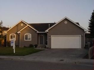 1937 Freedom Ct, Fortuna, CA 95540