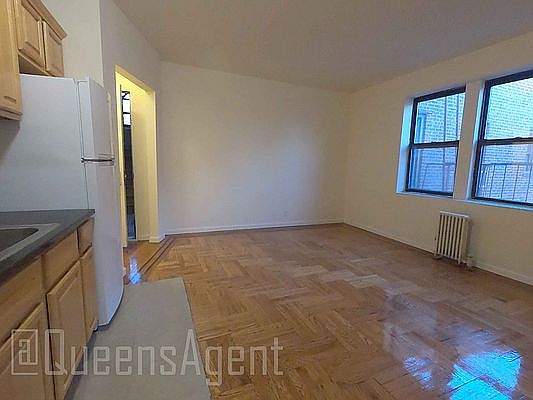 3rd image of 61-40 Saunders St APT C24
