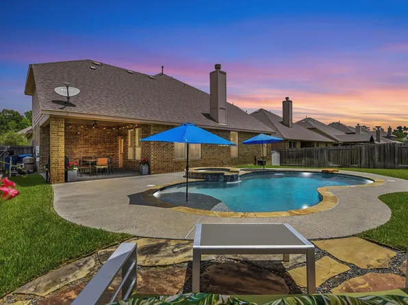 1526 Jacobs Forest Dr, Conroe, TX 77384