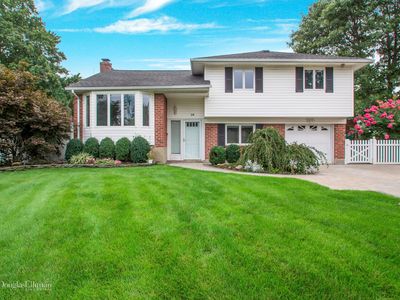 10 Milford Ln, Melville, NY, 11747