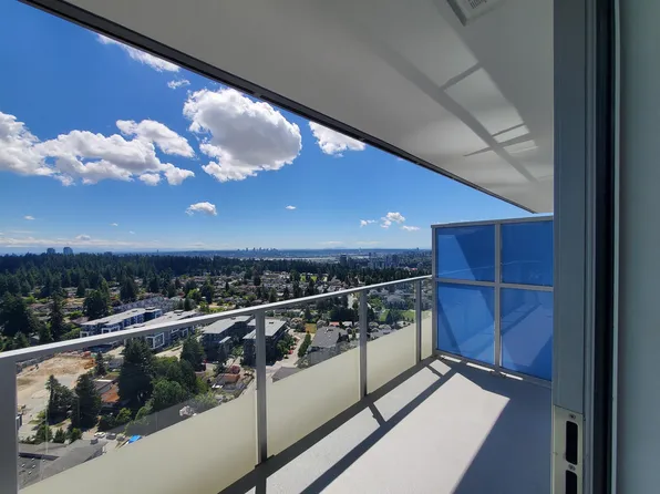 567 Emerson St #3202, Coquitlam, BC V3J 0G3