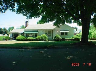 145 Devens St, Springfield, MA 01151