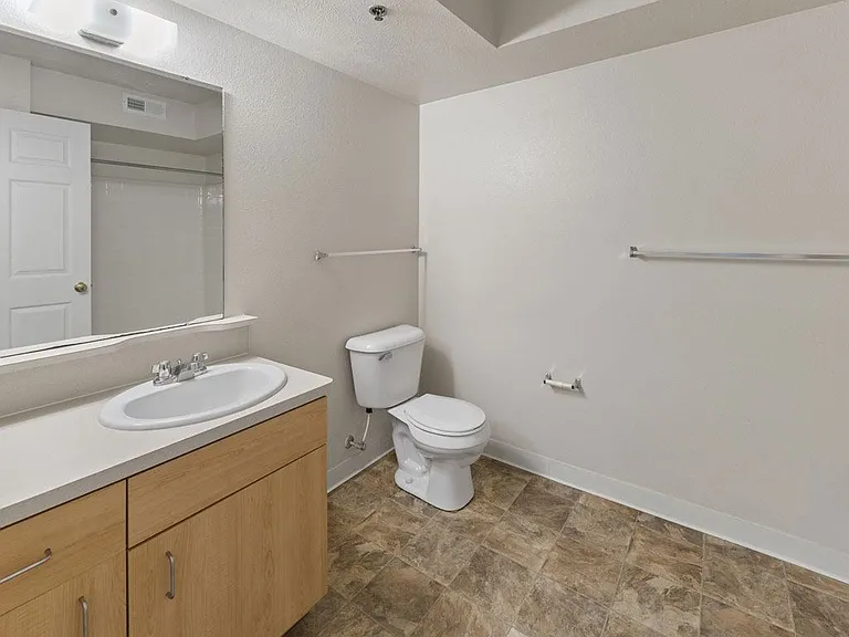 Hunters Pond Apartment Homes — Photo 78