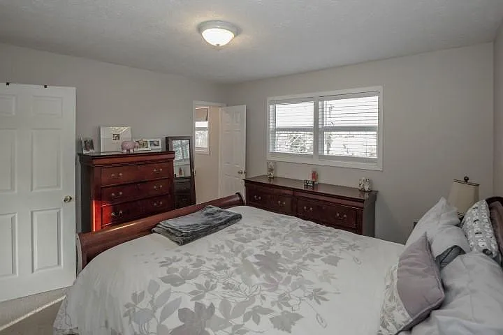 440 Merman Rd — Photo 3