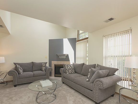 3rd image of 18061 Vista Dr #18061