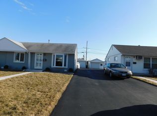 4729 W 89th Pl, Hometown, IL 60456