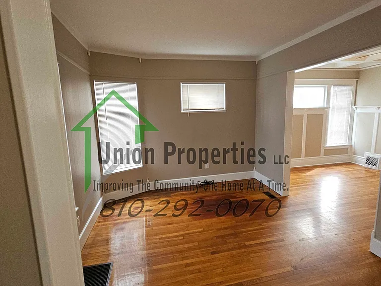 516 Glenwood Ave — Photo 4