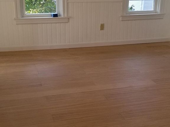 3rd image of 12 Courtland St Floor 2