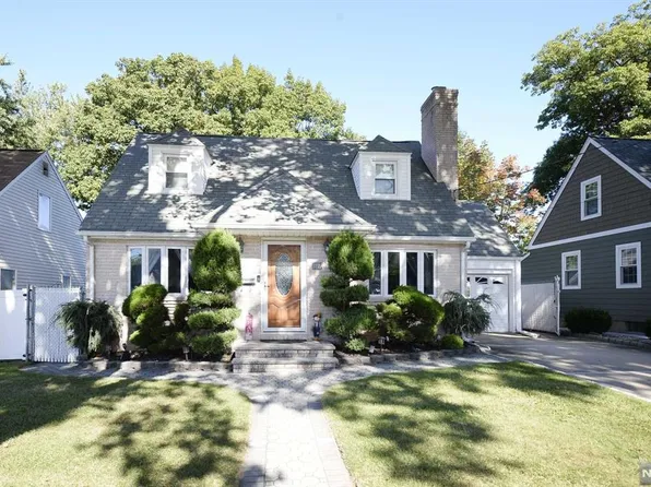 177 Lincoln Ave, Elmwood Park, NJ 07407