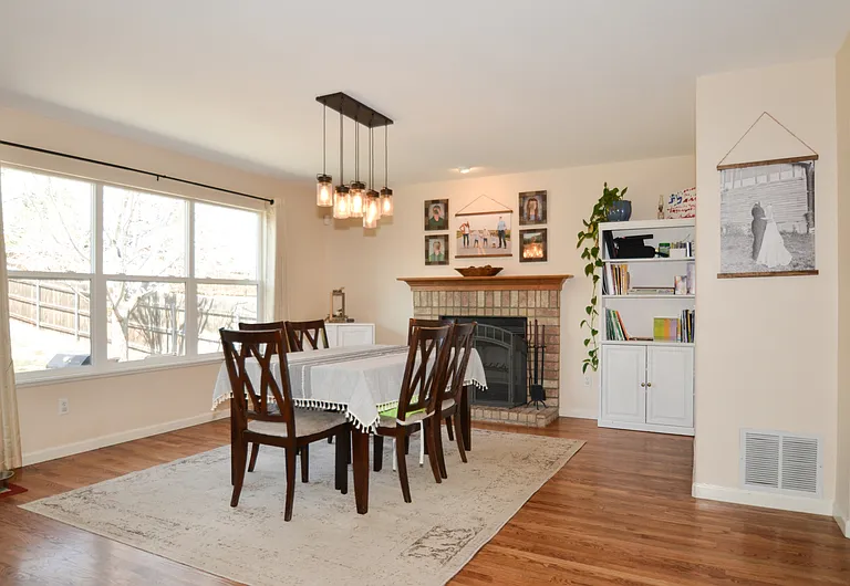 7012 Hillock Dr — Photo 5
