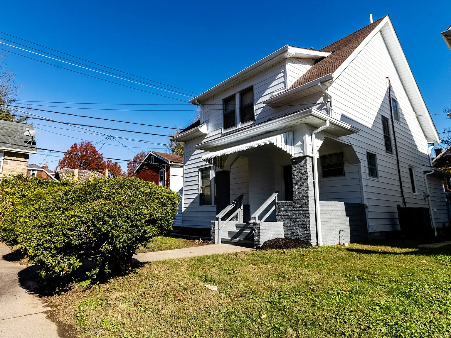 922 Charles Court — Photo 1