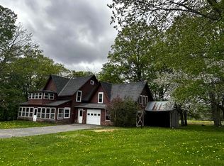 3147 Center Rd, Hardwick, VT 05843