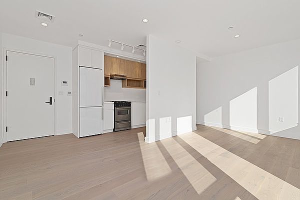 1st image of 222 51st Ave #4B