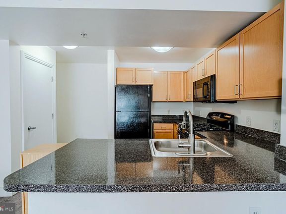 3rd image of 800 4th St SW APT S501