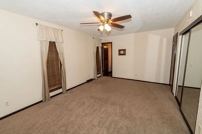 12144 Pennyroyal Ln — Photo 21