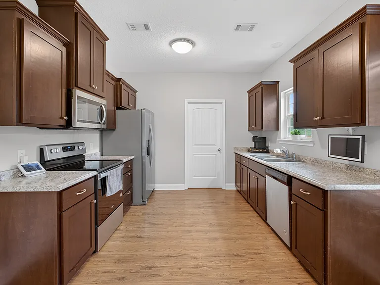 245 Alcott Cir — Photo 13