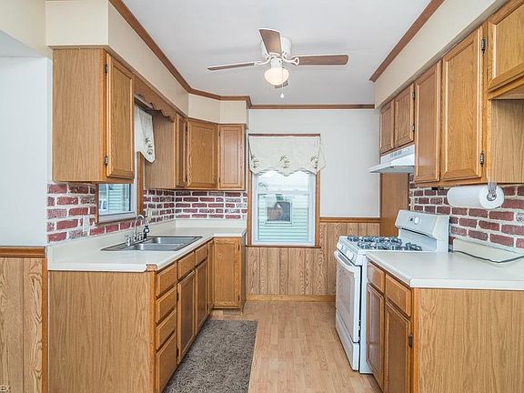 4th image of 3102 Walbrook Ave