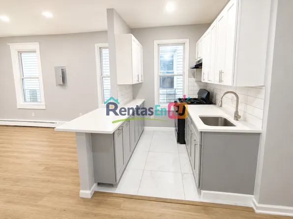 445 Broadway, Newark, NJ