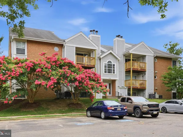 201 Water Fountain Ct Unit 202, Glen Burnie, MD 21060