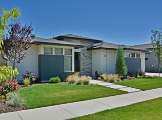 1102 E Radiant Ridge Dr, Meridian, ID 83642