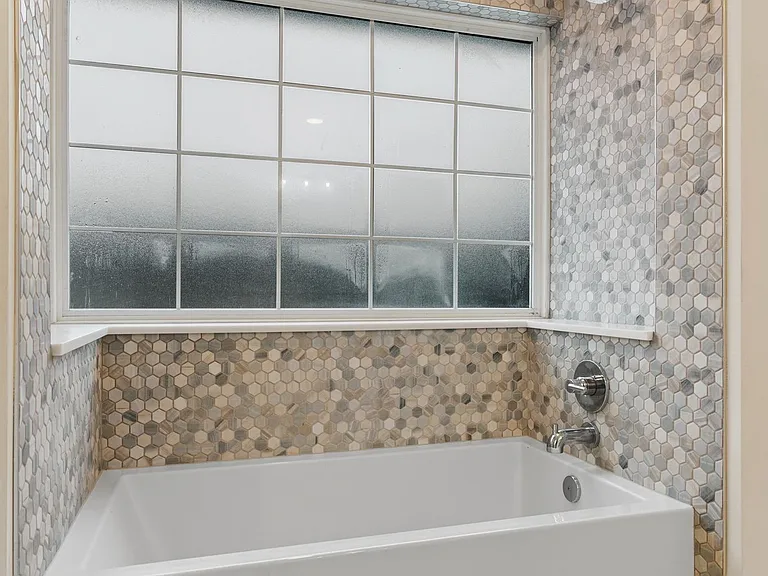 111 Rea Dr — Photo 17