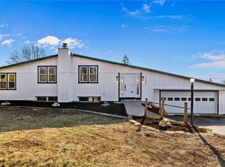 10670 Farview Dr, North Huntingdon, PA 15642