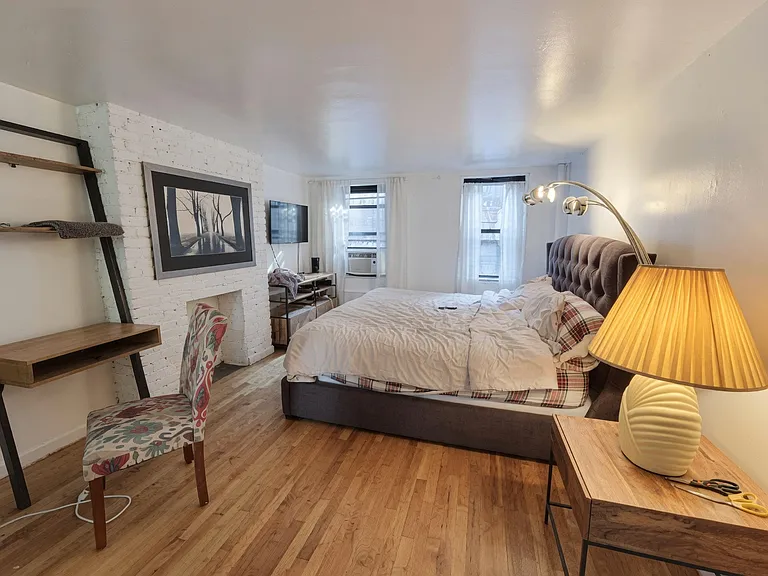 440 3rd Ave #5R — Photo 1