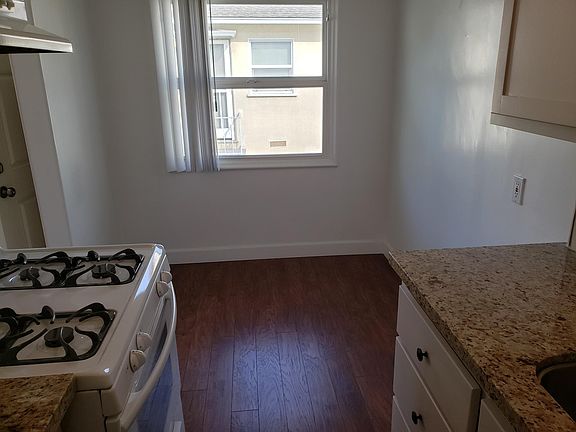 Dining area in kitchen
