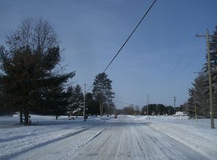 9979 Seven Mile Rd, Stanwood, MI 49346