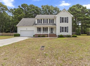 210 Egret Point Dr, Sneads Ferry, NC 28460