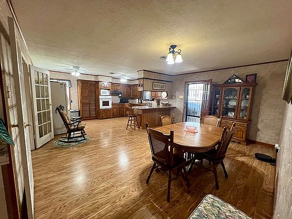 4th image of 1901 Palermo Dr