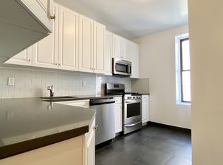 313 W 47th St, New York, NY 10036