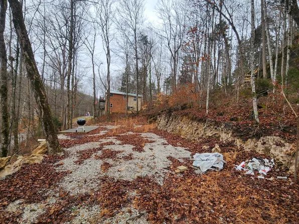309 Marina Ln, La Follette, TN 37766
