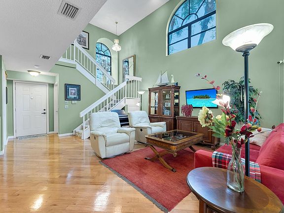 4th image of 3317 Water Oak Drive #1301