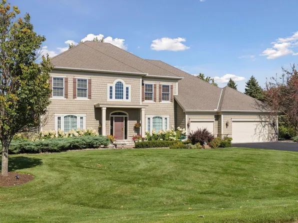 1 Southpointe Ct, Saint Paul, MN 55127