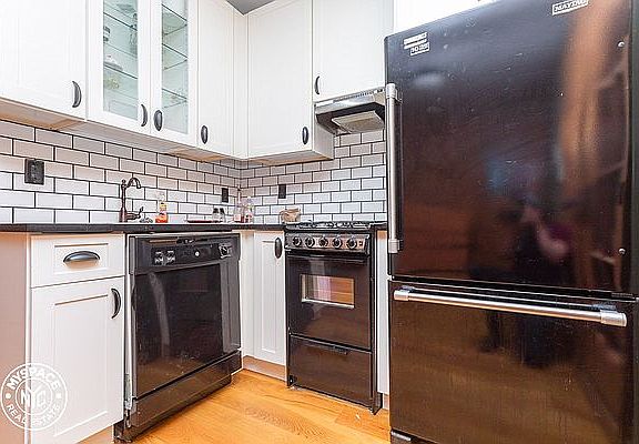 3rd image of 335 Saint Nicholas Ave #4E