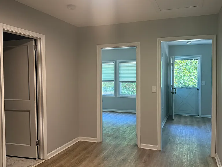 1731 Ethel St — Photo 6