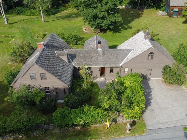 622 Spencer Rd, Oakham, MA 01068