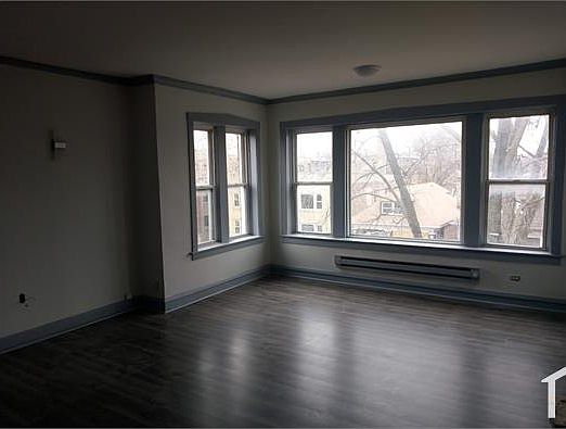 4th image of 6945 S Indiana Ave Unit 2