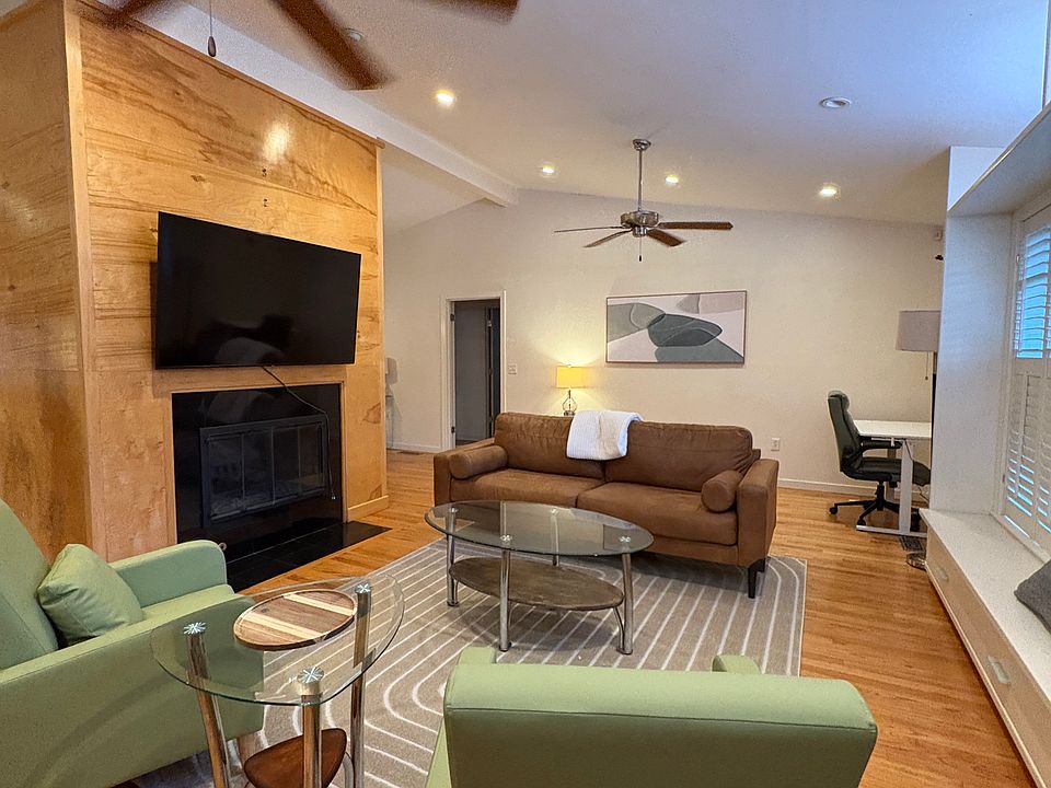 1st image of 1363 Belvoir Pl