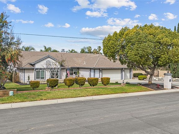 3rd image of 10717 Cleveland Ave