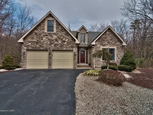 39 Maverick Way, Hazleton, PA 18202