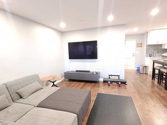 2nd image of 35 Bastion St #125