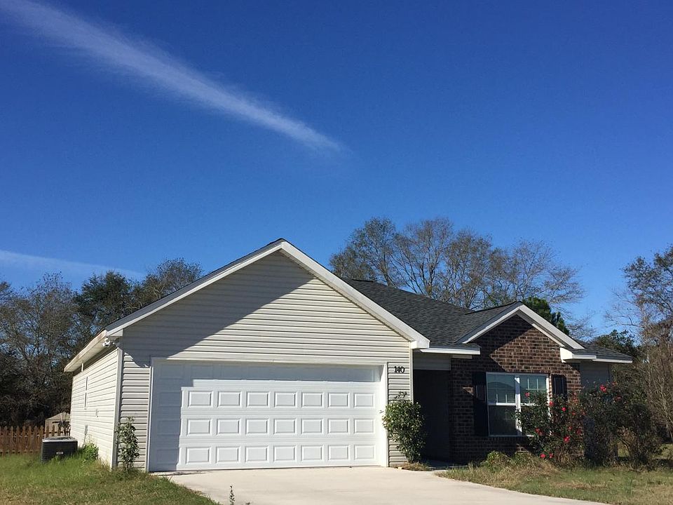 1st image of 140 Sandalwood Cir