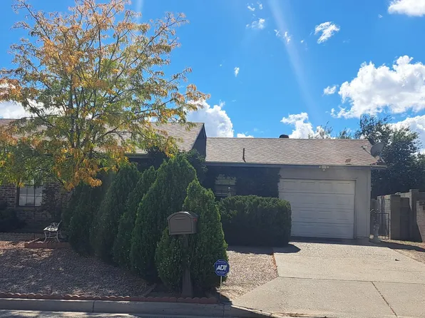 541 Summer Winds Dr SE, Rio Rancho, NM 87124