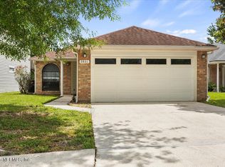2931 Lantana Lakes Dr W, Jacksonville, FL 32246