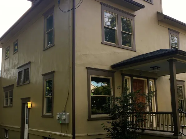 203 E Ann St, Milford, PA 18337