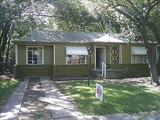5th image of 11102 Desdemona Dr
