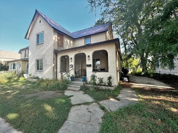 504 W 2nd, 504 W 2nd Ave #2, Mitchell, SD 57301